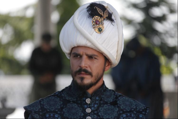 Sehzade-Mustafa-muhtesem-yuzyil-magnificent-century-33078671-749-500.jpg